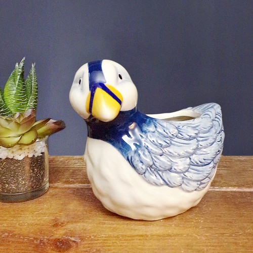 Laura ashley puffin vase - laura,