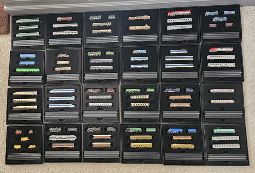 Minitrains 220 scale - 1/220,