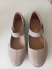 Clarks Women's Shoe With Strap