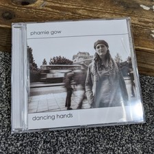 Phamie Gow – Dancing Hands