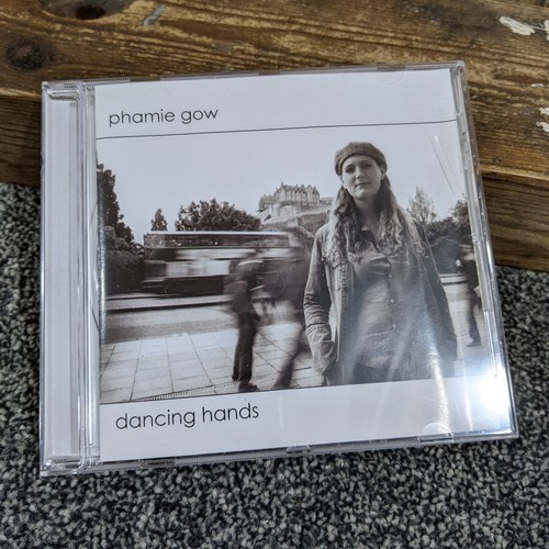 Phamie gow dancing hands - –,