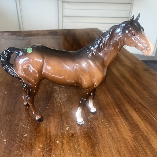 Beswick horse brown - beswick, white