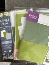 Flower Foaming Foam. Delightful Daisies. Foliage Greens. 19 Sheets