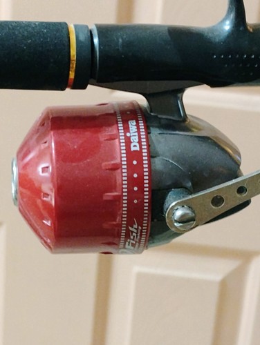 Diawa fishing pole red - fishing,