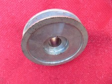 Thin fan pulley for dynamo