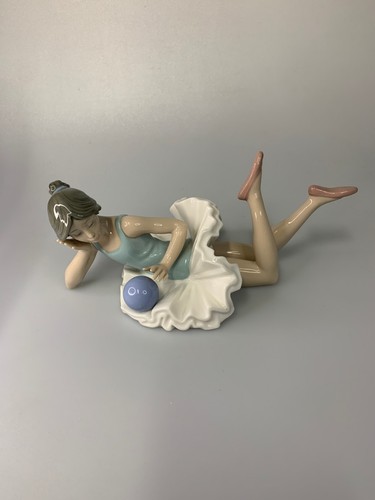 Vintage nao lladro - by,