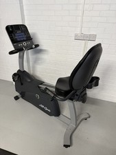 Life fitness recumbent - r3,
