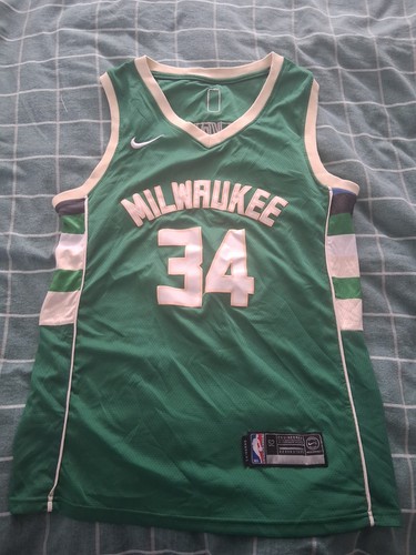 Nba milwaukee bucks - milwaukee,