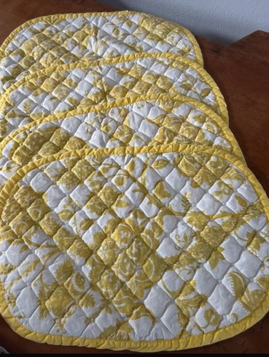 Vintage quilted padded - quilted,