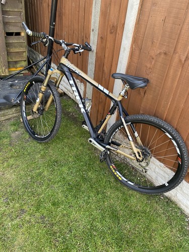 Trek 8500 mountain bike - trek,