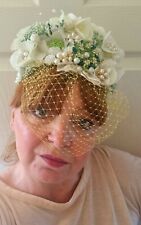 Flower crown with veil and gemstones in ivory and yellow