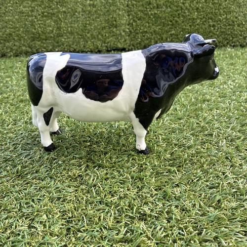 Beswick friesian bull - beswick,