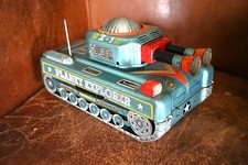 Space Tank planet explorer -