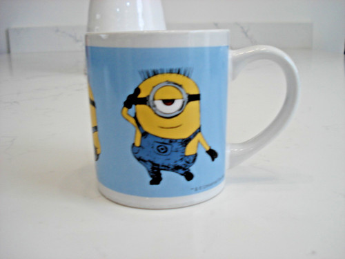 Minions mug - minions,