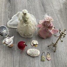Dolls House Shop Display, 2 Dressed Mannequins ,4 Hats,3 Stands, Coat Stand,bags