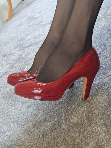 Dorothy perkins red - -,