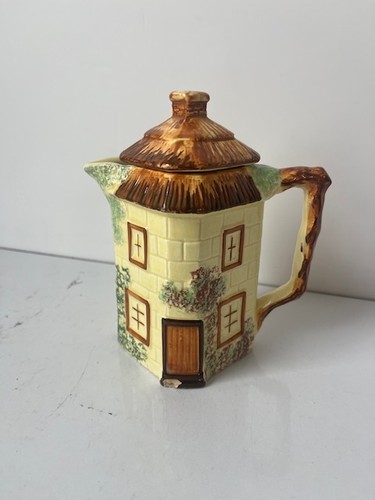 Vintage keele pottery - keele,