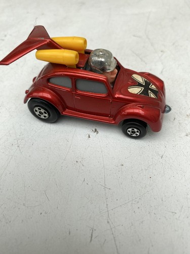 Matchbox super fast flying bug - fast,