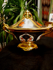 ROYAL CROWN DERBY NAVETTE
