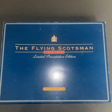 HORNBY R098  FLYING SCOTSMAN 1972-1975 LTD PRESENTATION EDITION TWIN TENDER SET 
