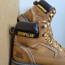 CAT CATERPILLAR MENS "TREDWELL" LIGHT BROWN LEATHER BOOTS. UK 8