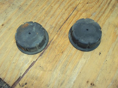 Yamaha tdr250 tank mounting - yamaha,