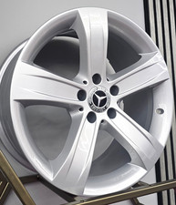 18 MERCEDES GENUINE  CLS W219