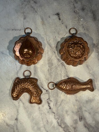 Small copper moulds - with, tin