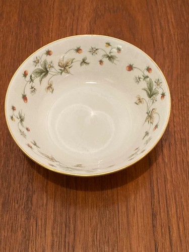 Royal doulton strawberry cream - royal,