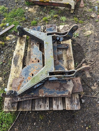 Front linkage removed from - front,