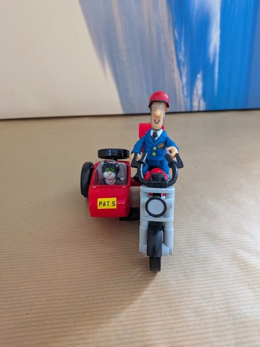 Postman pat special delivery - pat,