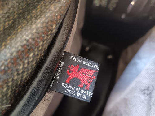 Welsh woollens pure - welsh,