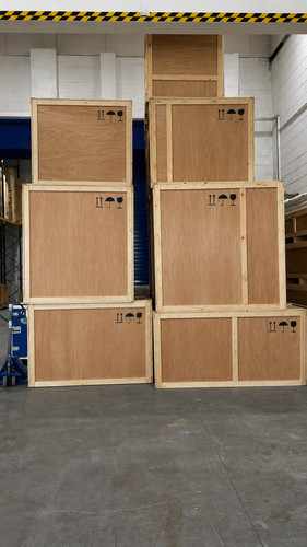 Wooden crates for - , shipping