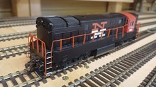 Bachmann HO Gauge 8 Wheel Drive Fairbanks Morse H16-44 Loco New Haven - Boxed