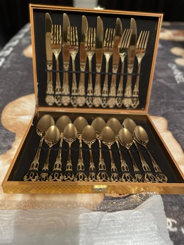 Gold cutlery set - cutlery,