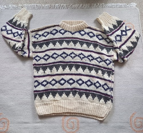 Equadorian handicrafts jumper - handicrafts,