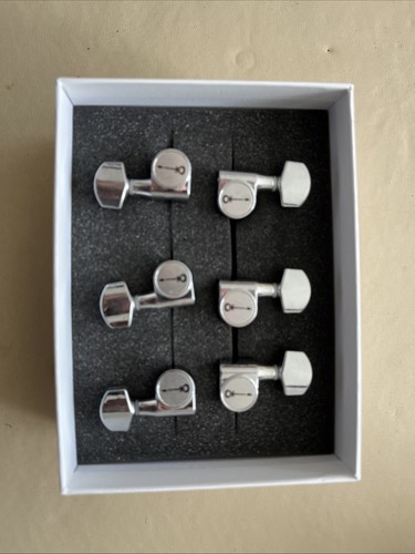 Charvel non locking - locking, tuners