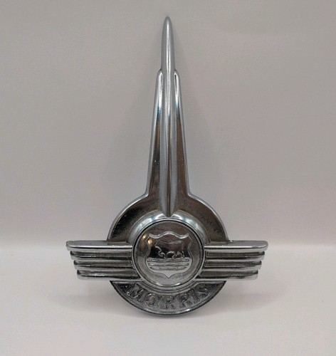 Morris minor front badge - front,