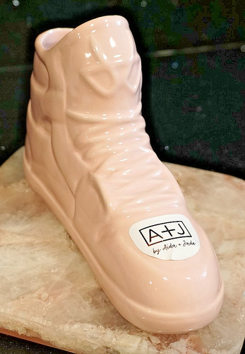 Nwt aida jade pink - aida, hightop