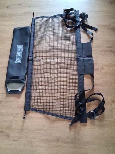 Genuine volvo cargo net fits - genuine,