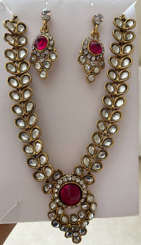 Pink gold white stone - &,