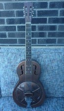NATIONAL STYLE MINIOLIAN PARLOR SIZED ROUND NECK RESONATOR GUITAR + CASE