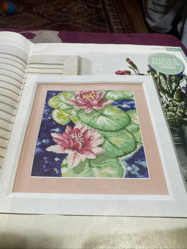 Lily pond cross - (zx,