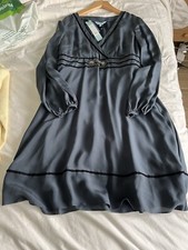 BNWT Dickens & Jones Silk
