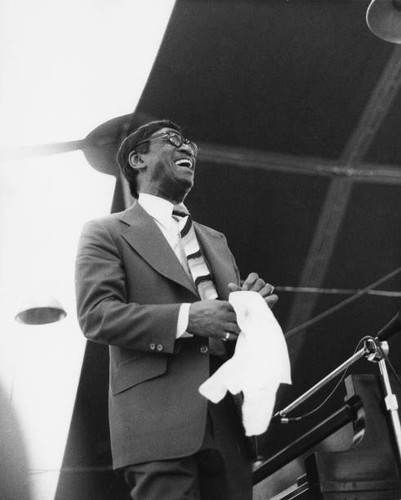 Earl hines jazz pianist - earl,