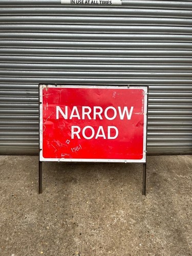 Narrow road safety site - road,