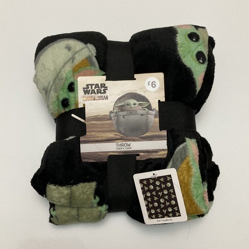 Primark baby yoda throw - primark,