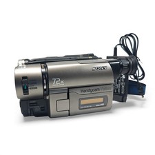 Sony Handycam CCD-TRV36E Camcorder 72x Zoom NightShot Hi8 Video Camera + Charger