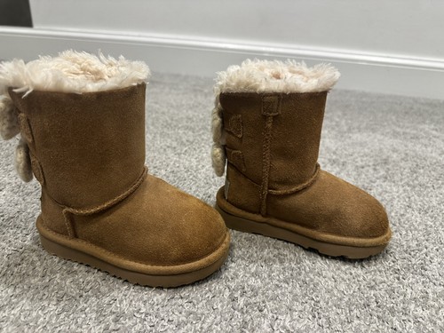 Genuine ugg boots - genuine, size