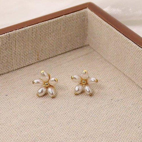 Kate spade pearl flowers stud - pearl,